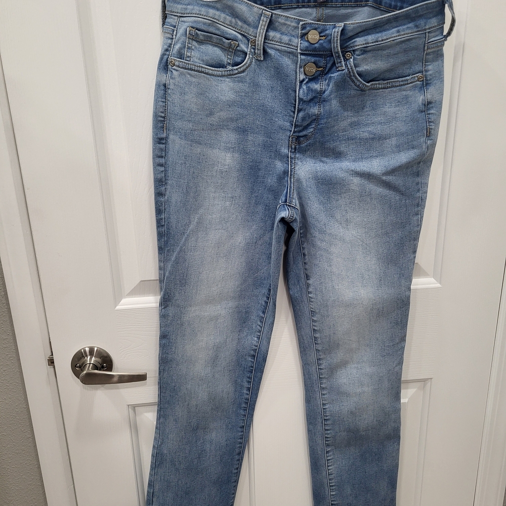 NYDJ Light Blue Skinny Jeans size 6